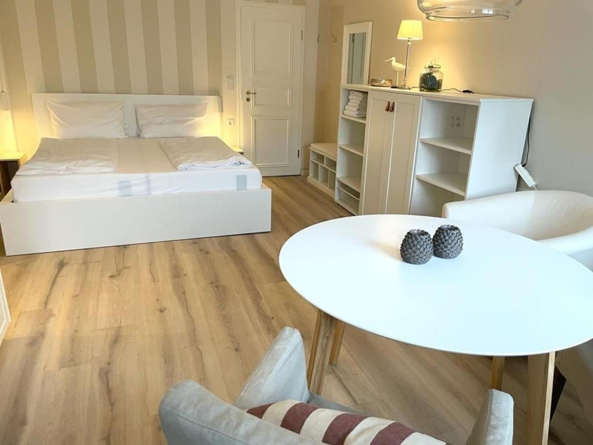 Landhaus am Meer - Whg 5 Hilligenlei Utersum Buitenkant foto